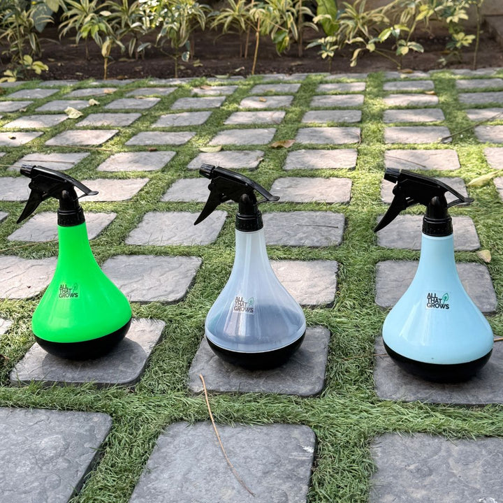 TriNova 800 ML Sprayer in Garden